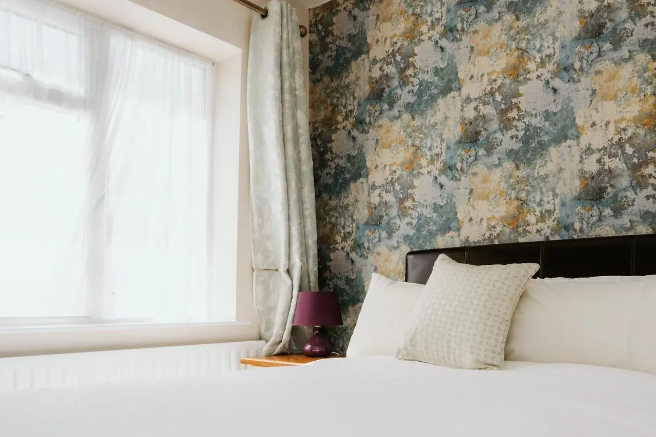 Bed & Breakfast Plougastel House B&B Westport