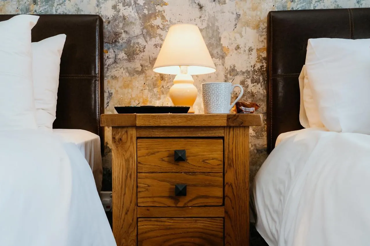 Plougastel House B&B Westport